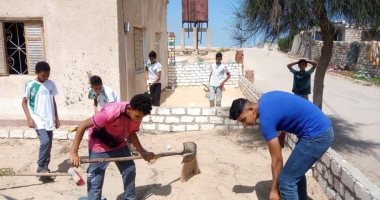 شباب ينفذون يوما تطوعيا لخدمة المجتمع بشمال سيناء