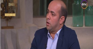 المذيع أحمد أبو زيد: "اكسترا نيوز" أضافت خبرات إلي وسعدت بمشاركة قدوات مهنية
