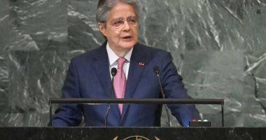أزمة سياسية تواجه الإكوادور مع بدء عملية محاكمة الرئيس بتهم فساد