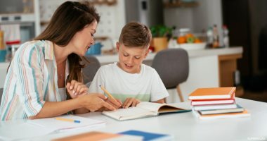 6 نصائح تساعدك على تعليم أولادك تنظيم الوقت خلال فترة الدراسة 