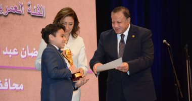 محافظ كفر الشيخ يهنئ "آدم" الحاصل على المركز الأول بجائزة الدولة للمبدع الصغير
