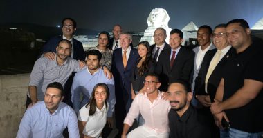 توماس باخ رئيس اللجنة الأولمبية الدولية يزور الأهرامات.. صور 