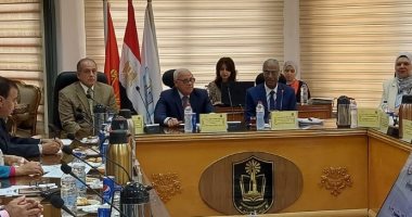 رئيس جامعة بورسعيد يؤكد على جاهزية الجامعة لاستقبال العام الجامعى الجديد