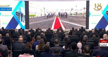 الرئيس السيسي يشهد افتتاح المنطقة الاستثمارية ببنها فى القليوبية 