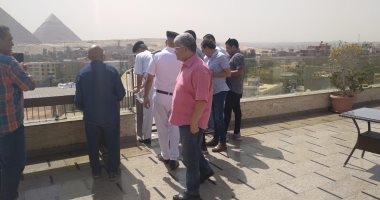 تنفيذ 8 قرارات غلق وتشميع لمنشآت تمارس أنشطة سياحية بدون ترخيص فى الهرم