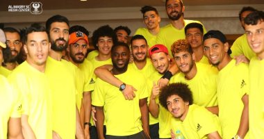 لاعبو المصري يحتفلون بعيد ميلاد ثنائي المنتخب في معسكر الإسكندرية