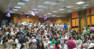 بالبلالين والبونبونى.. إعلام القاهرة تنظم حفل استقبال الطلاب الجدد.. صور