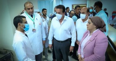 وزير الصحة يوجه باستحداث جهاز الماموجرام بمستشفى أسوان التخصصى