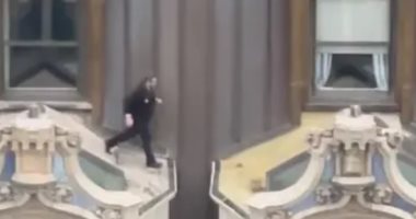 مشهد سيما ولا "باركور"؟ مقطع فيديو غامض لرجل يقفز عبر سطح مبنى شاهق