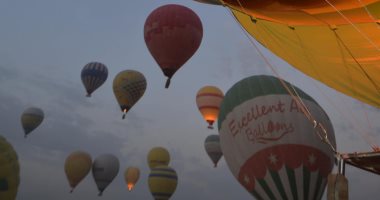 رحلات البالون تجذب السياح من حول العالم لمغامرة على ارتفاع 2000 قدم بالأقصر