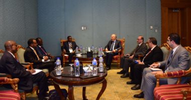 ‫وزير الرى: مصر مستعدة لتقديم الدعم للجانب الصومالي في المياه الجوفية والمنشآت المائية