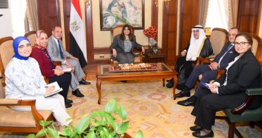 وزيرة الهجرة تستقبل المنسق العام للأسبوع الكويتي ومعرض "الكويت في مصر"