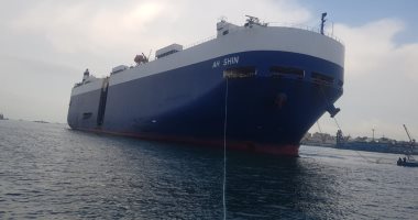 نجاح خدمة تموين سفينة حاويات عملاقة بميناء غرب بورسعيد