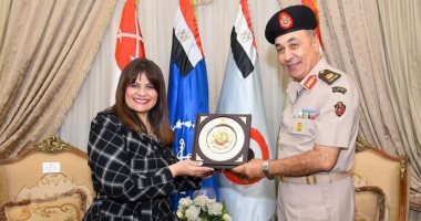 أكاديمية ناصر العسكرية للدراسات العليا تستضيف وزيرة الدولة للهجرة  