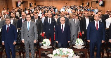 محافظ بورسعيد يشهد جلسة الحوار الوطنى لتنسيقية شباب الأحزاب والسياسيين