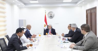 وزير التعليم العالى يبحث التعاون مع تحالف شركة اتصالات مصر وشركة الإمارات