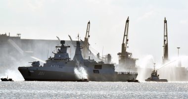 الفرقاطة "العزيز" من طراز "MEKO-A200" تصل قاعدة الإسكندرية البحرية