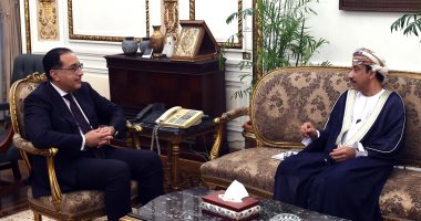 رئيس الوزراء يلتقى سفير سلطنة عمان فى القاهرة