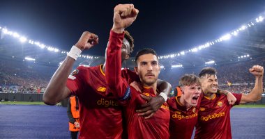 مورينيو يعلن تشكيل روما ضد ساسولو في الدوري الإيطالي