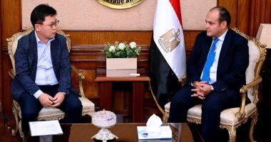 وزير الصناعة: ندعم ونساند الشركات العالمية لتصنيع المنتجات الإلكترونية فى مصر