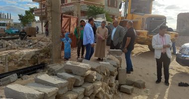 وقف أعمال بناء مخالف بمدينة العريش فى موقعين ومصادرة المعدات