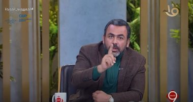 يوسف الحسينى عن تويتات علاء عبد الفتاح: هو اللى يدعو لاغتيال الضباط سجين رأى؟!