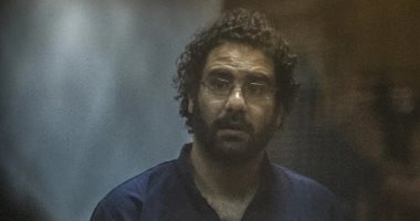 الصحيفة الجنائية لعلاء عبد الفتاح.. تهديد بقطع يد الجيش واقتحام الداخلية
