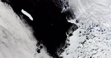 تفاصيل انجراف أكبر جبل جليدى فى العالم عن موقعه