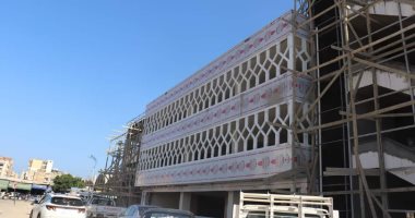 محافظ بورسعيد يتابع اللمسات النهائية فى إنشاء الجراج متعدد الطوابق بحى العرب