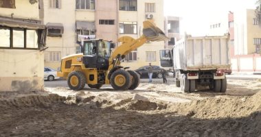 محافظ بورسعيد يتابع زيادة المساحات الخضراء والإضاءة ودهان واجهات العمارات