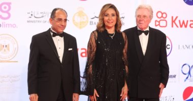 وزيرة الثقافة تعلن رسميا افتتاح الدورة الـ44 لمهرجان القاهرة السينمائي الدولي