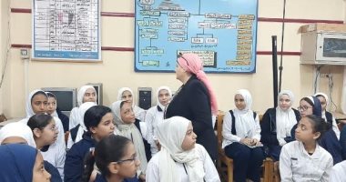 مدير تعليم القليوبية تتفقد مدارس إدارة غرب شبرا الخيمة التعليمية 