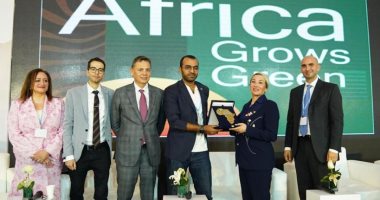  وزيرة البيئة تسلم جوائز مبادرة Africa Grows Green لمعالجة تغير المناخ