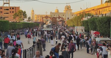 حشود كبيرة من المسيحيين والمسلمين بالعيد السنوى لدير مارجرجس بالرزيقات.. فيديو وصور