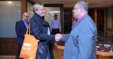 رئيس الطائفة الإنجيلية فى مصر يستقبل رئيسة مؤسسة "خبز من أجل العالم"