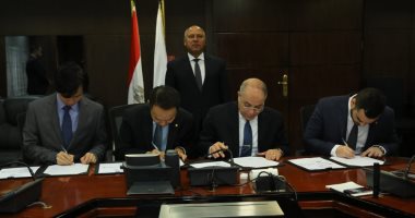 وزير النقل يشهد توقيع اتفاقية لإدارة وتشغيل المنطقة اللوجستية بميناء الإسكندرية