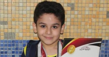 محافظ كفر الشيخ يهنئ تلميذا حصل على الميدالية الذهبية للمرة الثانية في الجمباز