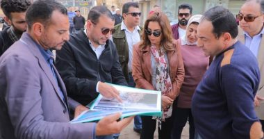 محافظ دمياط تتفقد أعمال مشروع تطوير كورنيش النيل بمدينة الزرقا