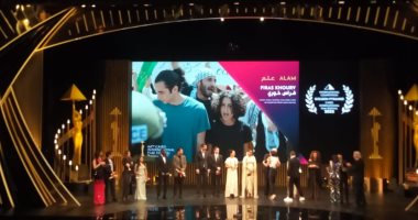 "علَم" يحصد جائزة الهرم الذهبي لأحسن فيلم بالمسابقة الدولية فى مهرجان القاهرة