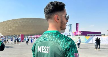 السعودية نيوز | 
                                            كأس العالم 2022.. مشجع سعودي بقميص السعودية واسم ميسي قبل مواجهة الأرجنتين
                                        