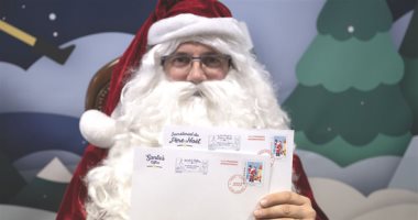مكتب بريد الكريسماس.. بابا نويل يتسلم خطابات أمنيات المواطنين فى فرنسا