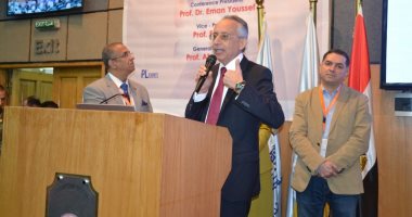 نائب رئيس جامعة الإسكندرية يفتتح أعمال المؤتمر الدولى لقسم أمراض الباطنة