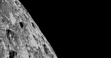  مركبة "ناسا" الفضائية تلتقط صورا مذهلة للقمر