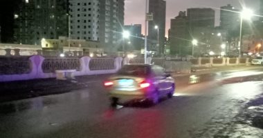 هطول أمطار متوسطة على عدد من مدن محافظة كفر الشيخ.. صور وفيديو