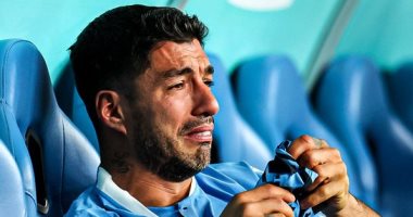 شاهد بكاء لويس سواريز بعد وداع أوروجواي كأس العالم 2022