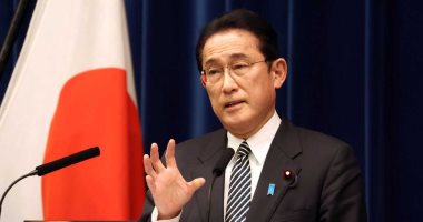 رئيس وزراء اليابان يدعو لإخلاء مناطق صدر فيها تحذير تسونامى عقب الزلزال