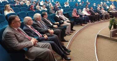 نائب رئيس جامعة الإسكندرية يشهد فعاليات ندوة "تعزيز ثقافة الاختراع".. صور