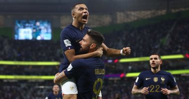 فرنسا تتأهل لربع نهائي مونديال 2022 بثلاثية مبابى وجيرو أمام بولندا