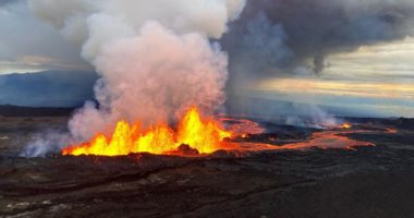 انفجار أكبر بركان نشط فى العالم بجزيرة هاواى الأمريكية