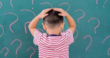 كيف تجيب عن أسئلة طفلك المحرجة بطريقة صحيحة وبدون انزعاج؟